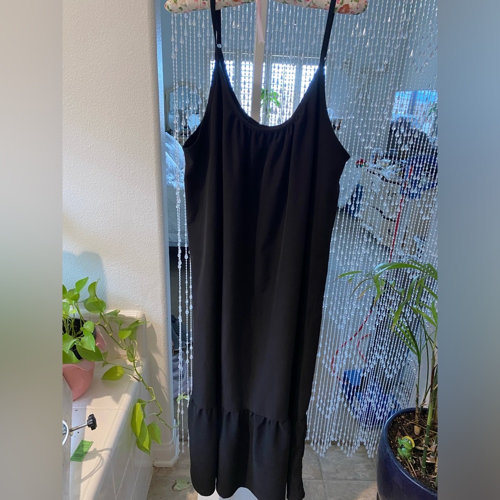 CASUAL VACATION READY SUMMER DRESS - Picture 2 of 5